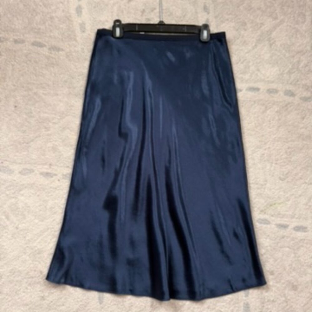 Vince 100% Silk Midi Skirt Size Medium Navy Blue